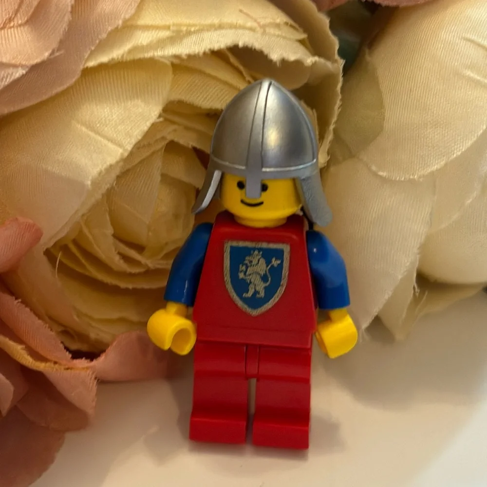Lego Castle Guards 80s Lego people medieval guards Lego castle accessories VTG